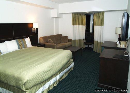 Niagara Plaza Hotel By Fairbridge Habitación foto