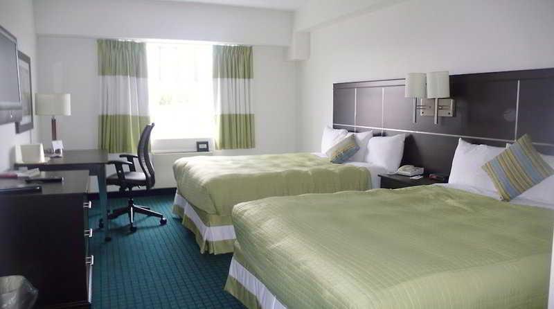 Niagara Plaza Hotel By Fairbridge Habitación foto